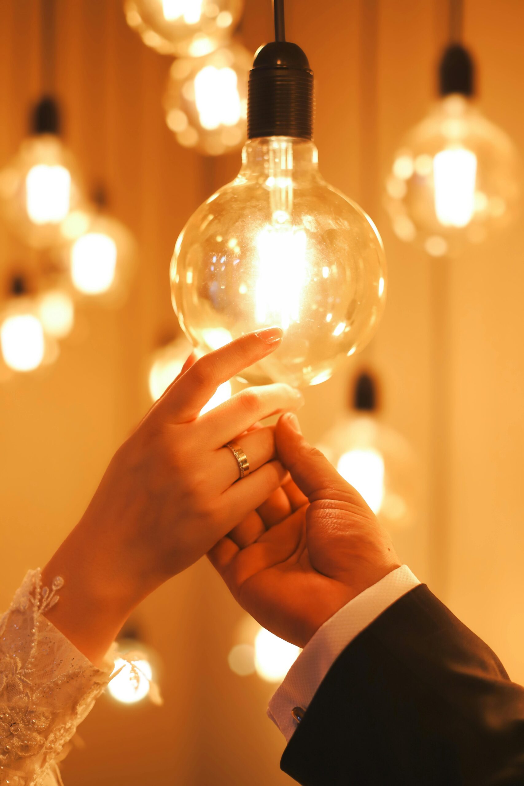 ¿Cuándo enviar las invitaciones de boda?